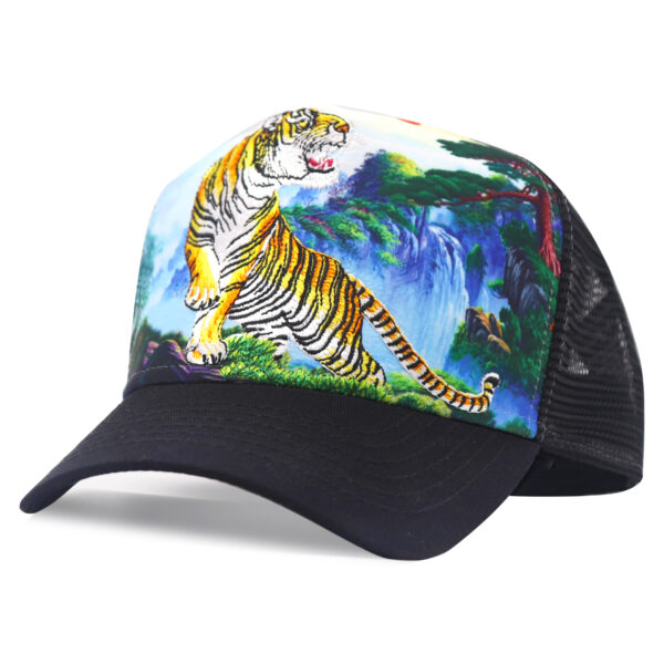 Tilgomedal Wild Animal Farm Trucker Hat, Square Embroidered Badge With Savannah Sunset Landscape Print, Nylon Mesh Back Plastic Snapback Cap For Farm Animal Streetwear Fans