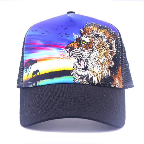 Tilgomedal Wild Animal Farm Trucker Hat, Square Embroidered Badge With Savannah Sunset Landscape Print, Nylon Mesh Back Plastic Snapback Cap For Farm Animal Streetwear Fans