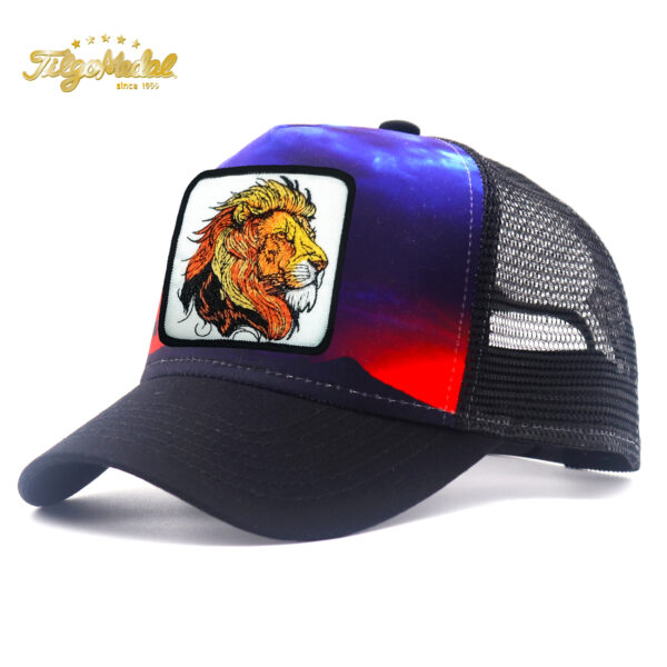 Tilgomedal Wild Animal Farm Trucker Hat, Square Embroidered Badge With Savannah Sunset Landscape Print, Nylon Mesh Back Plastic Snapback Cap For Farm Animal Streetwear Fans
