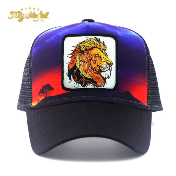 Tilgomedal Wild Animal Farm Trucker Hat, Square Embroidered Badge With Savannah Sunset Landscape Print, Nylon Mesh Back Plastic Snapback Cap For Farm Animal Streetwear Fans