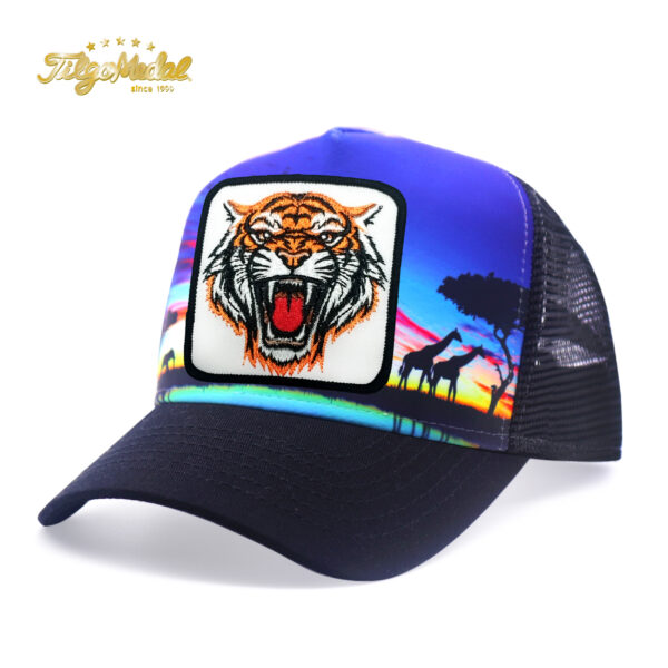 Tilgomedal Wild Animal Farm Trucker Hat, Square Embroidered Badge With Savannah Sunset Landscape Print, Nylon Mesh Back Plastic Snapback Cap For Farm Animal Streetwear Fans