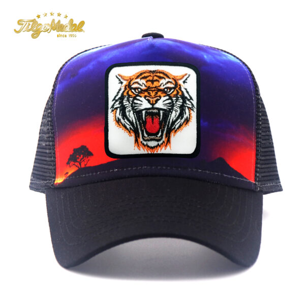 Tilgomedal Wild Animal Farm Trucker Hat, Square Embroidered Badge With Savannah Sunset Landscape Print, Nylon Mesh Back Plastic Snapback Cap For Farm Animal Streetwear Fans